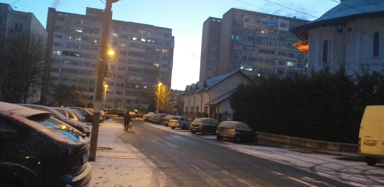 Garsoniera Apartman Bodzavásár Kültér fotó