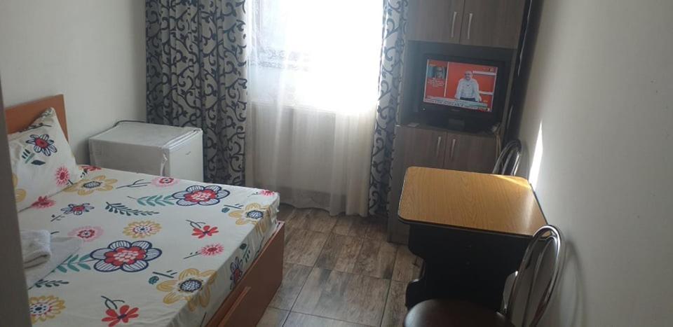 Garsoniera Apartman Bodzavásár Kültér fotó