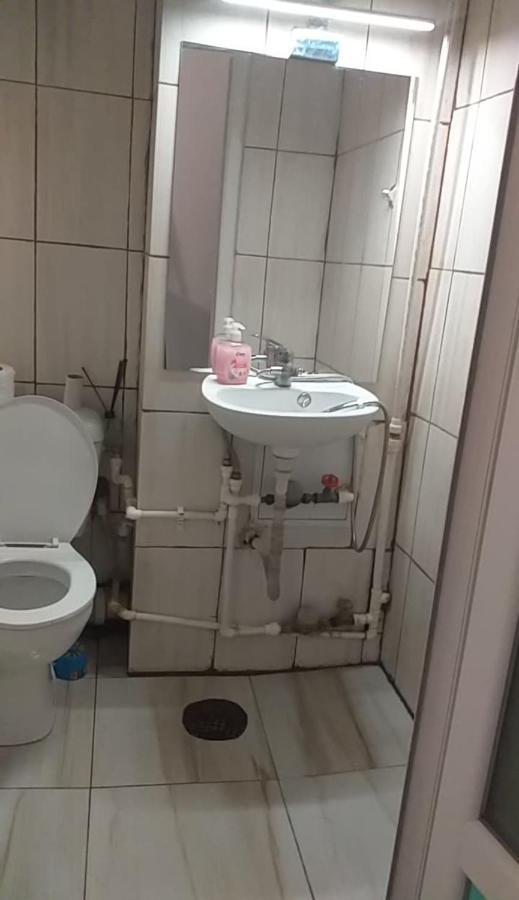 Garsoniera Apartman Bodzavásár Kültér fotó